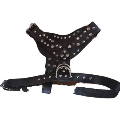 SCHWEIKERT Σαμαράκι Μαύρο Με Καρφιά 20 εκ. x 18 εκ.