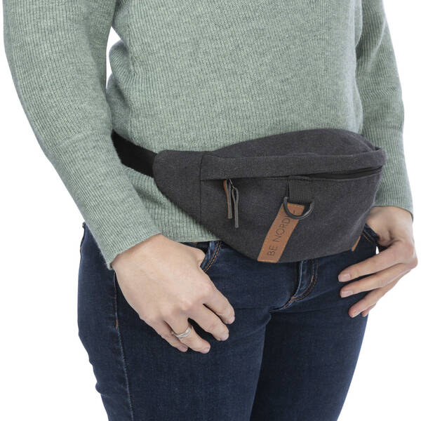 TRIXIE Τσαντάκι Be Nordic Pocket 24x11x8cm Με Ζώνη 50-165cm Μαύρο